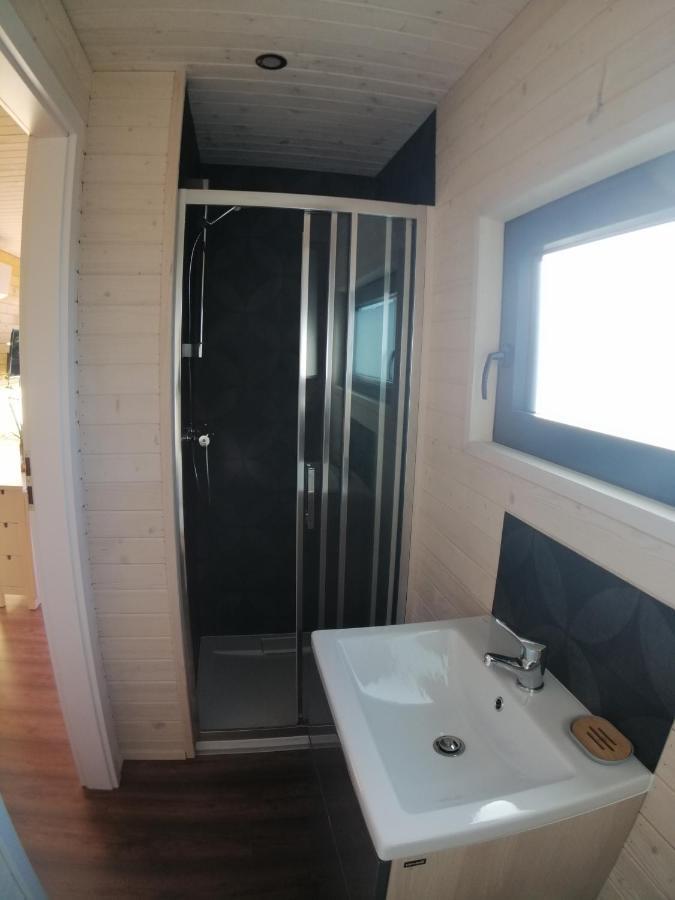 Les Lodges De L'Oliveraie De Virevent กราส ภายนอก รูปภาพ
